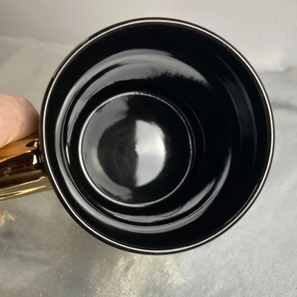 Gold and Black Boss Mug with Gun Handle - Picture 3 of 6